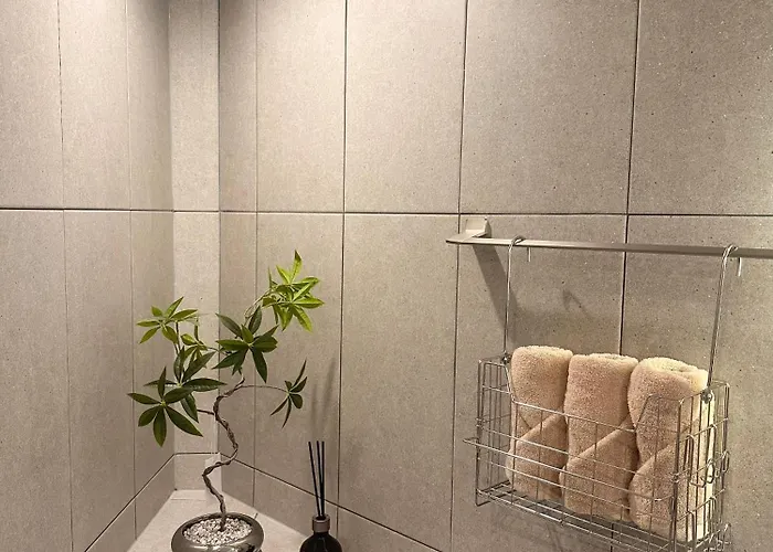アパート Station 7 Min Walk, Newly Renovated 2br, 3 Beds, Sleeps 6 *